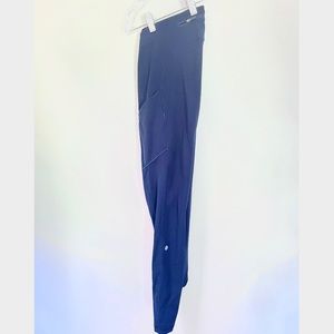 Lululemon swift speed high rise tight “28 in navy Size 8